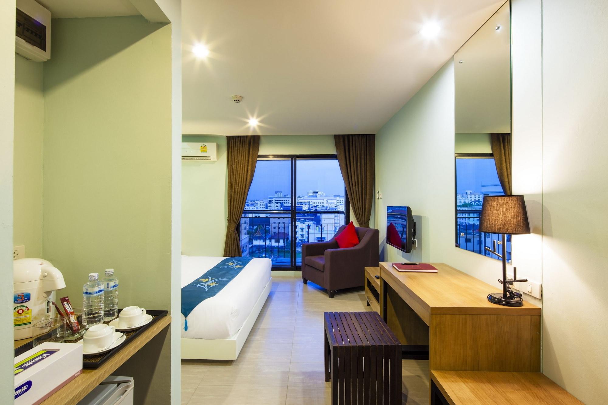 Livotel Hotel Lat Phrao Bangkok Bagian luar foto