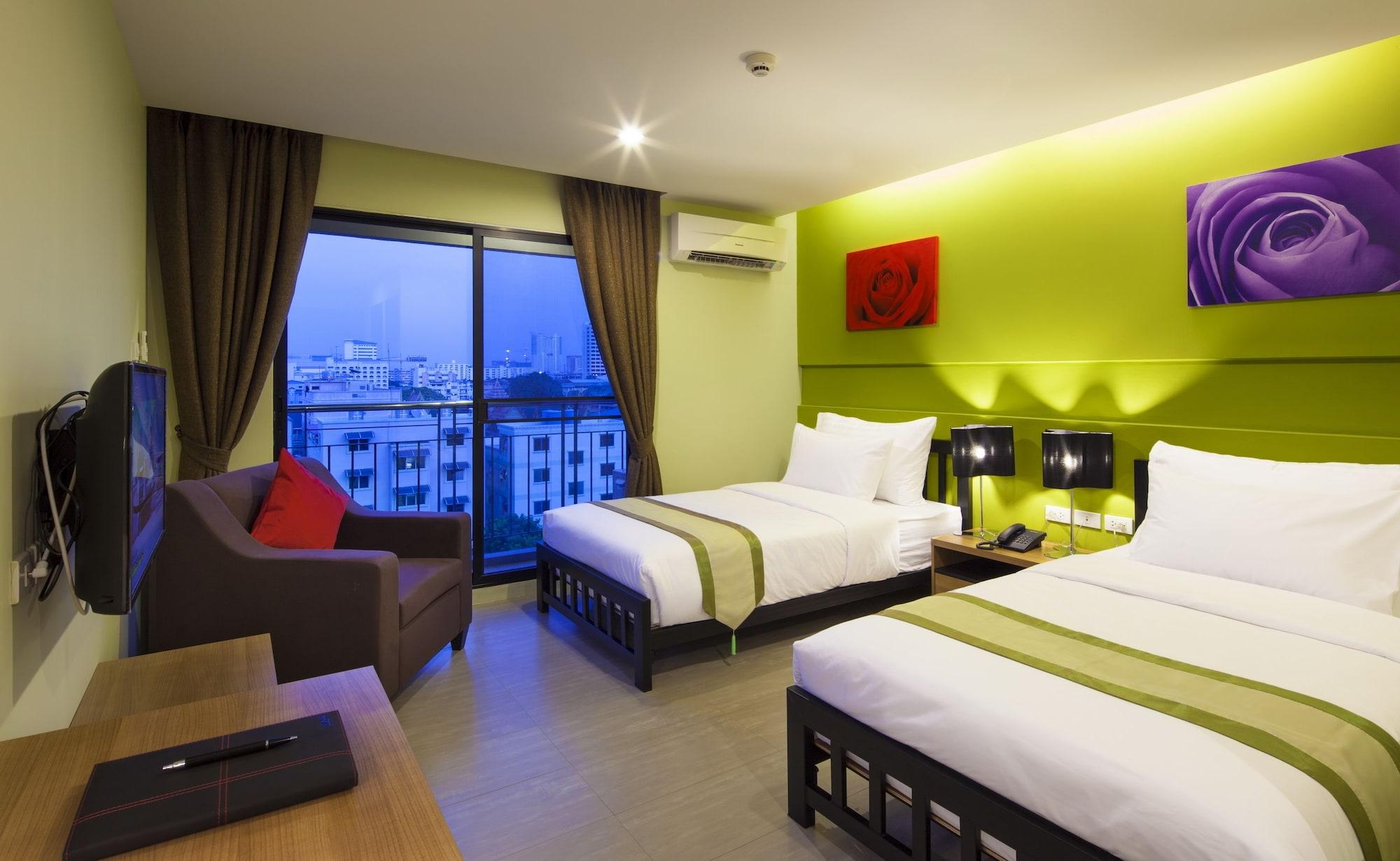 Livotel Hotel Lat Phrao Bangkok Bagian luar foto