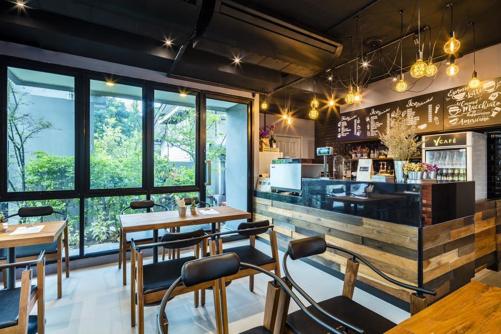 Livotel Hotel Lat Phrao Bangkok Bagian luar foto