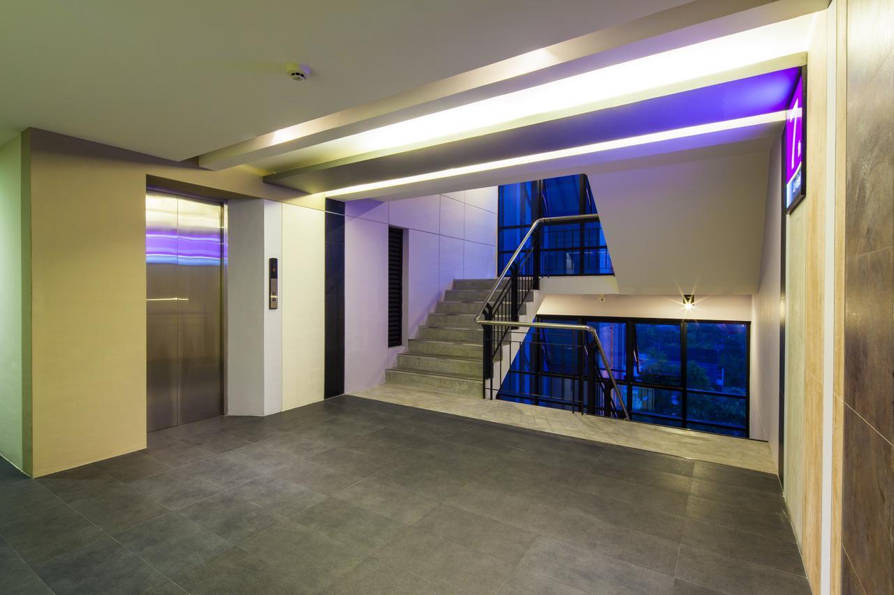 Livotel Hotel Lat Phrao Bangkok Bagian luar foto