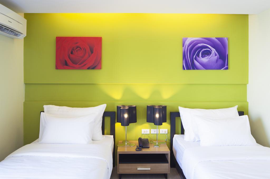 Livotel Hotel Lat Phrao Bangkok Bagian luar foto